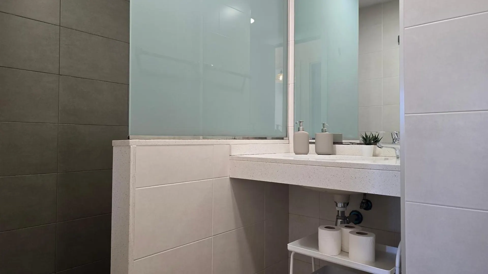 Opening Doors Monumental Apartment Barcelona