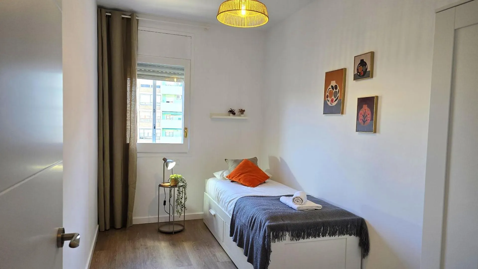 Opening Doors Monumental Apartment Barcelona