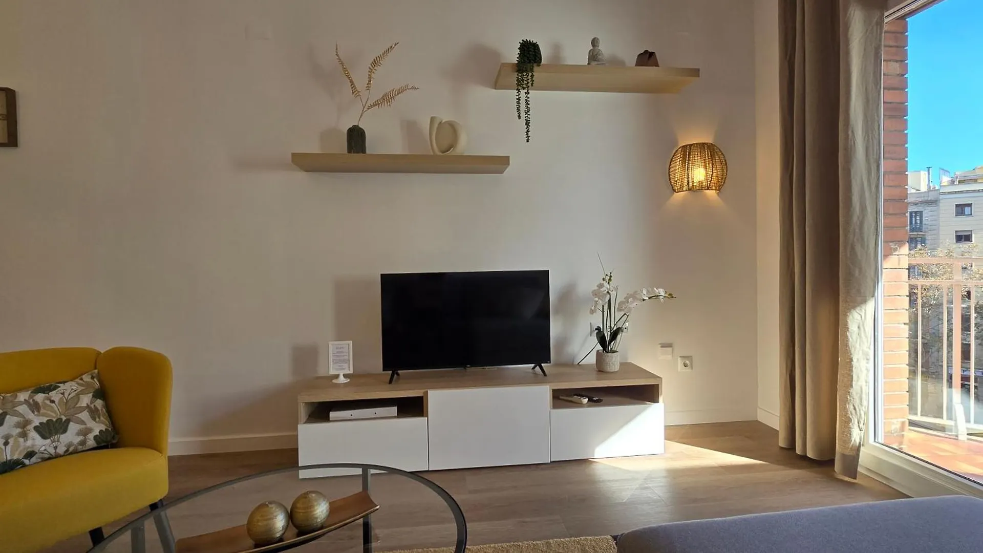Opening Doors Monumental Apartment Barcelona